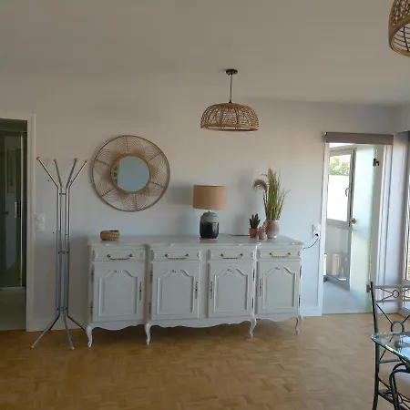 Appartement Lumineux Et Spacieux En Centre *